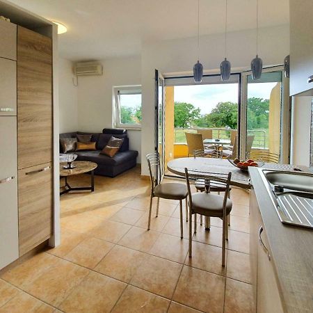 Lastovka Posesi Apartment Medulin Luaran gambar