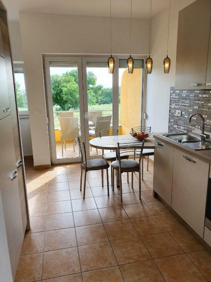 Lastovka Posesi Apartment Medulin Luaran gambar