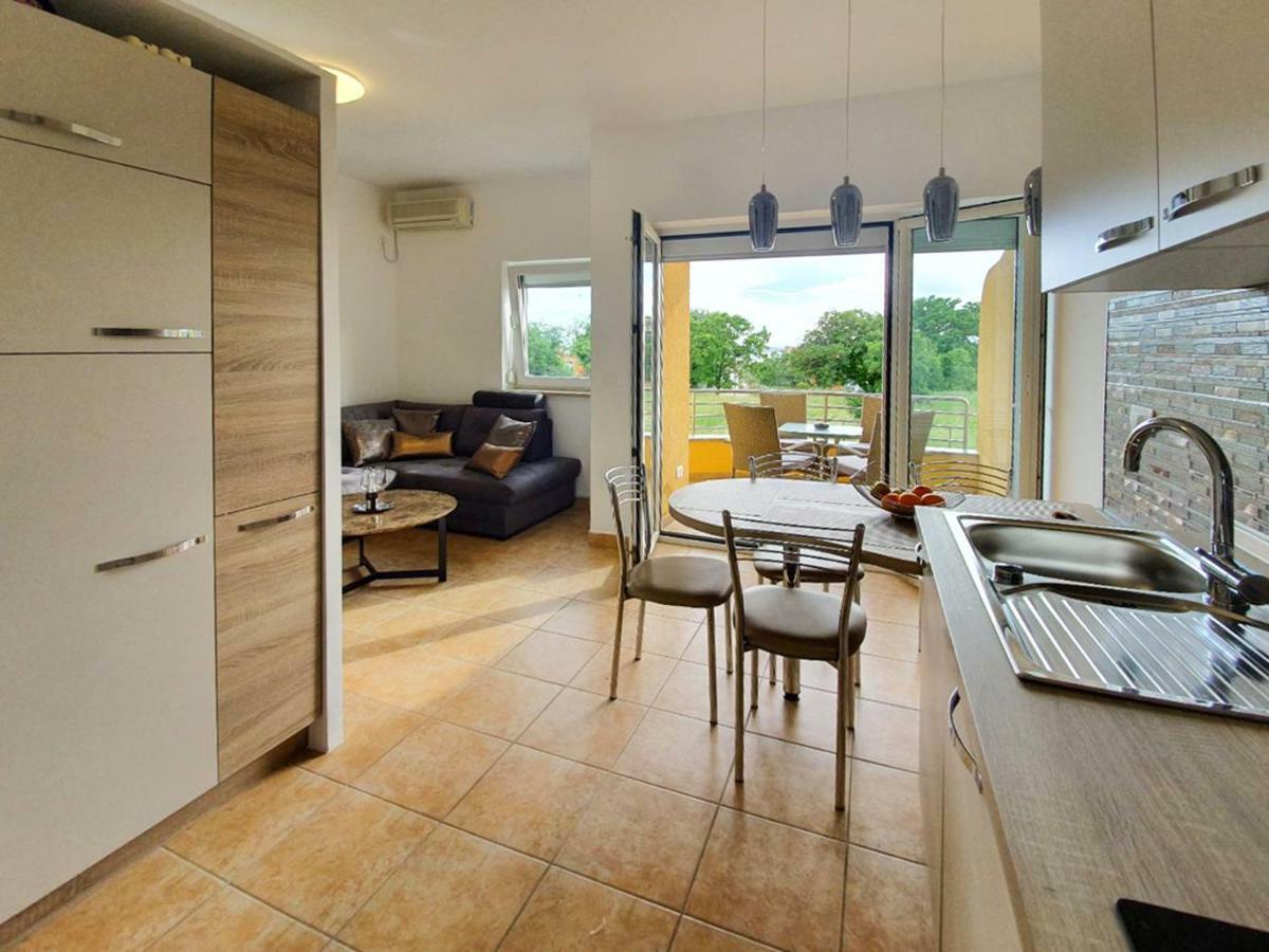 Lastovka Posesi Apartment Medulin Luaran gambar