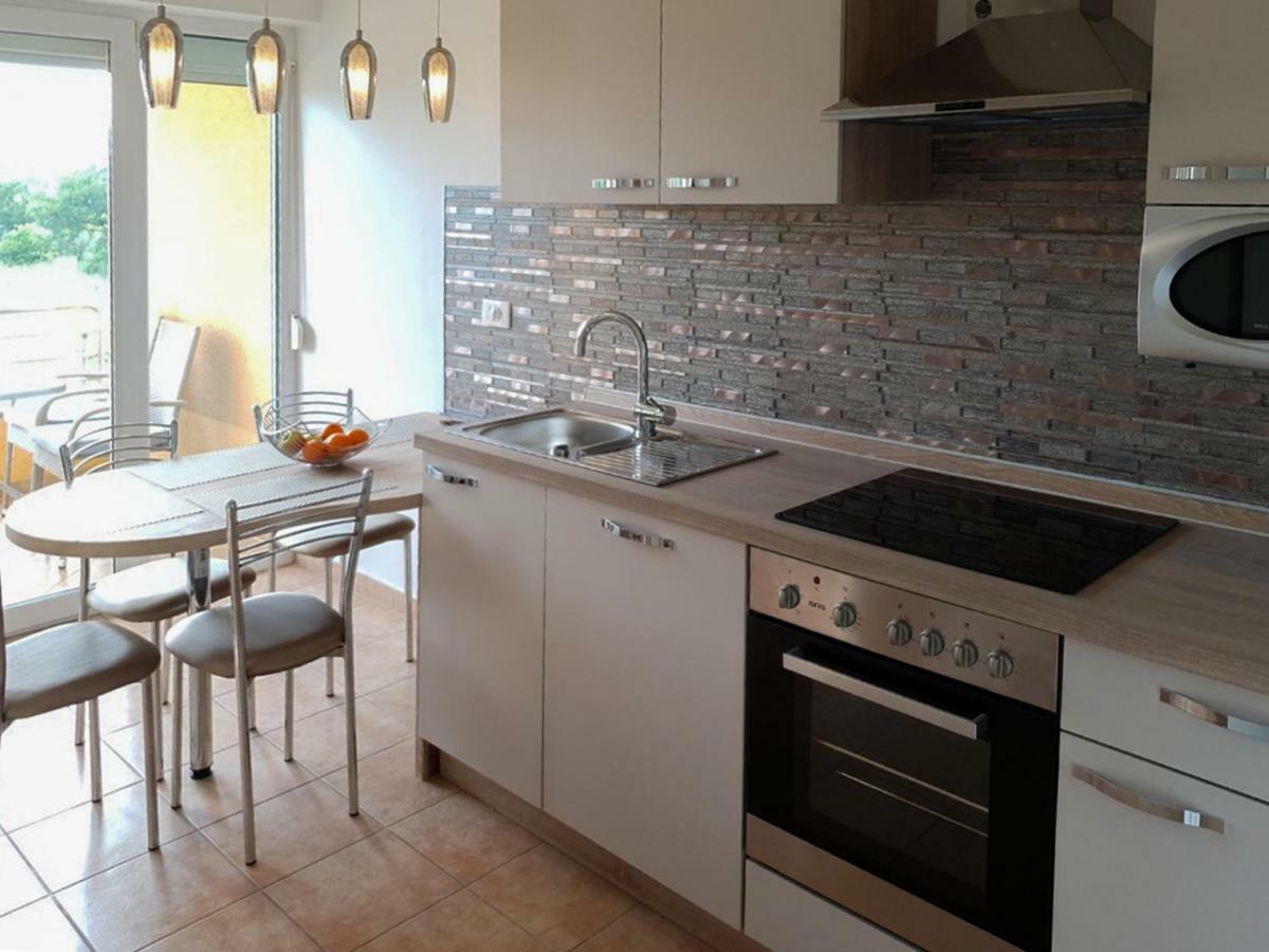 Lastovka Posesi Apartment Medulin Luaran gambar